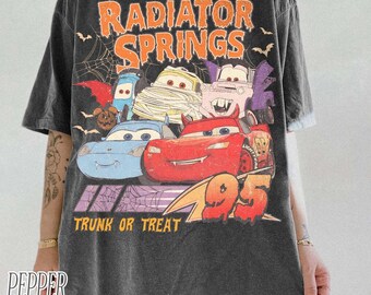 Radiator Springs Cars Film Halloween T-Shirt, Disney Halloween Trip Shirt, Lightning McQueen Gruselsaison