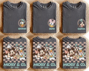Kundenspezifisches Micky & Co Shirt, Retro Micky und Freunde, Disney Trip T-Shirt, kariertes Design