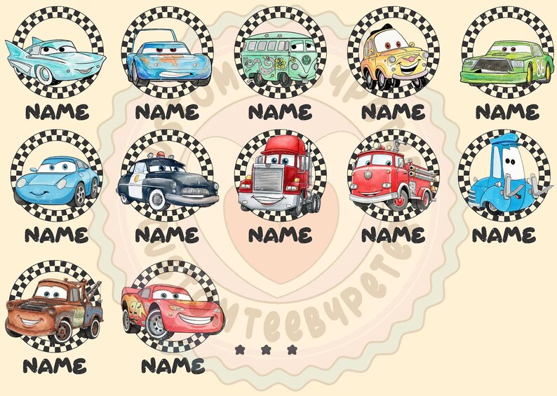 Puede incluir: Ilustraciones de coches de dibujos animados, cada una dentro de un c&iacute;rculo a cuadros, con varios dise&ntilde;os de veh&iacute;culos como un coche de polic&iacute;a, un cami&oacute;n de bomberos y un coche de carreras. Cada dise&ntilde;o incluye la palabra "NAME" debajo.