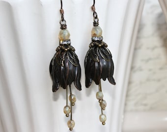 Dark Brass Tulip earrings, Flower Earrings, Tulip Jewelry, Vintage Style Brass Tulip Earrings