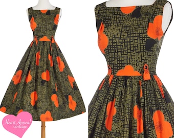 Vintage 1950s Dress // Green Black Orange Poppy Floral Novelty Button Day Dress S