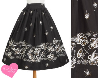 Vintage 1950s Reef Hawaii Skirt // Black White Gold Anthurium Floral Novelty Print Skirt XS S