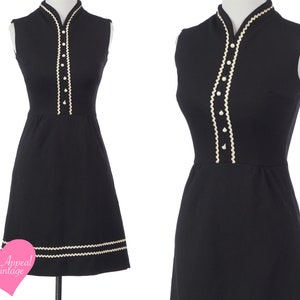 Vintage 1960s Dress // Black White Ric Rac Button Schoolgirl Mod Mini Dress S XS