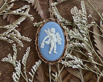 Antique Wedgwood Jasperware Cameo Necklace