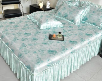 Eis Seide Bettrock & Kühlmatte Set - 3-teilige Queensize Bettwäsche, Sommer Schlafzimmer Dekor, Muttertagsgeschenke, Bettrock in Originalgröße