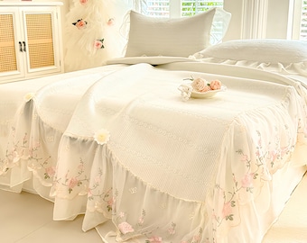 Summer Cool Bed Skirt Set, 3-Piece Bedding Set, Elegant Bedspread Skirt, Soft Bedroom Decor