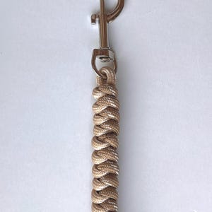 close up knots, metal clip