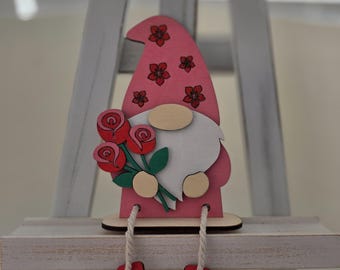 Gnome with Roses Shelf Sitter