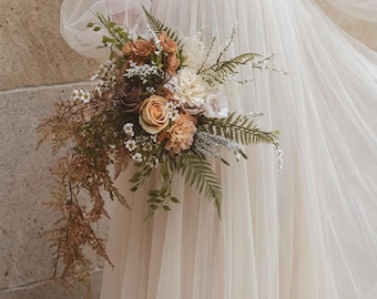 ブライダルブーケ「トフィーフォールズ」ウェディングブーケ、トフィーブラウンカラー、シルクフラワーブーケ、造花、リアルタッチローズのブライダルブーケ