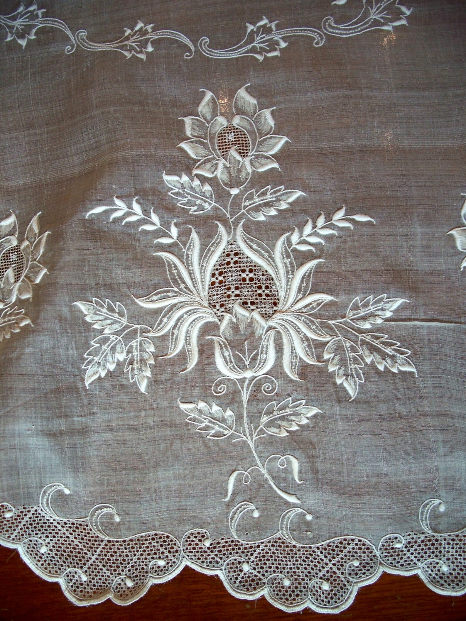 Rare Vintage Piña Cloth Round Table Topper Heavily Etsy