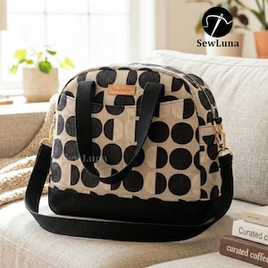 Puede incluir: Un juego de tres tazas de cerámica con un acabado mate moteado. Las tazas son de color crema, gris claro y gris oscuro. Cada taza tiene un diseño simple y minimalista, ideal para café o té.