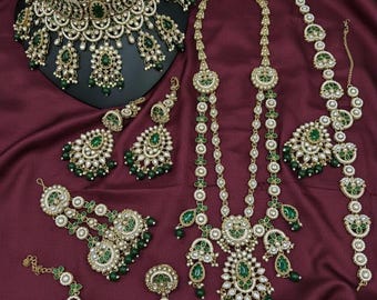 Conjunto de joyas nupciales Chandrakanta, collar de perlas Kundan para bodas indias, conjunto llamativo en oro blanco y verde.
