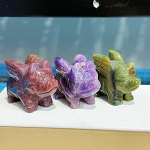 11 estilos de tallado de cerdos voladores de cristal natural, piedra curativa de bolsillo Reiki, pequeña decoración de escritorio, regalo de bendición para atraer la prosperidad para coleccionistas de cristales.