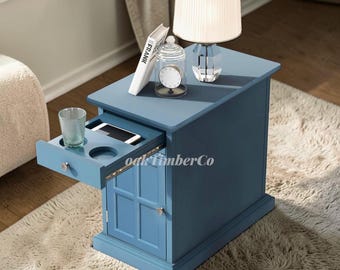 Retro end table – Drawer with cup holders & hidden USB, multipurpose sofa side furniture for living room, bedroom