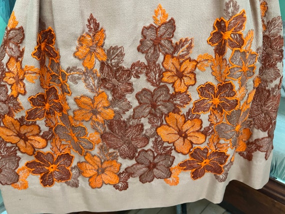 1960s Tan Fall Autumn Floral embroidered dress - image 3