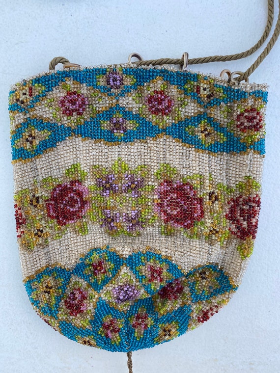 1920s Stunning multicolored floral beaded purse ev