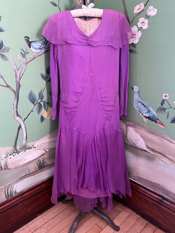 1920s Purple Fuchsia Flapper Handkerchief Hem Chif