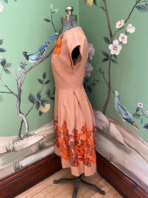 1960s Tan Fall Autumn Floral embroidered dress - image 4