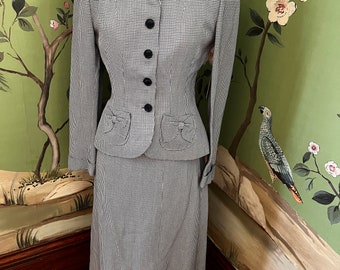 1940s Navy and Whjte Checkered Suit with Bow Pockets