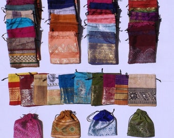 50 pièces, 4 x 10 cm, Pochettes recyclées avec cordon de serrage, Sacs à bijoux, Tissu sari indien, Cadeau, Fête, mariage, Sacs cadeaux, Mélange de tissus SOI ~ 04