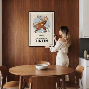 Póster oficial de Tintín y Milú estilo cómic vintage / Cuadro retro de dibujos animados enmarcado para pared, decoración minimalista. imagen 2