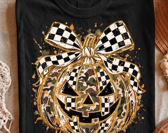 Citrouille camouflage preppy (PNG), nœud papillon citrouille à carreaux, t-shirt camouflage pour Halloween, automne et Thanksgiving, saison camouflage cocooning, téléchargement par sublimation