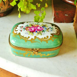French porcelain box roses ,hand painted, large size for jewellery