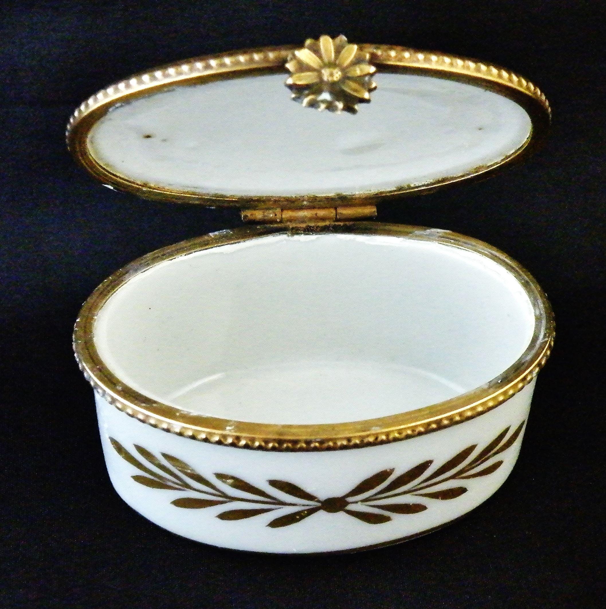 ヴィンテージのリモージュ小物入れ。フランス帝国の鷲、ナポレオンの