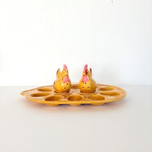 Vintage Chicken Deviled Egg Plate Set Ceramic Rooster Salt Pepper Shakers Farmhouse Kitchen Decor