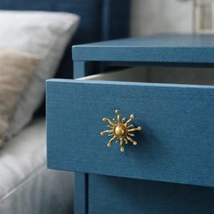 Handgesmeed messing zonnebloem kastgreep – vintage bloemenladegreep voor keuken, kledingkast