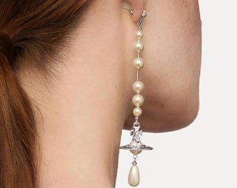 Vivienne Westwood Ohrring mit gebrochenen Perlen - vintage - y2k