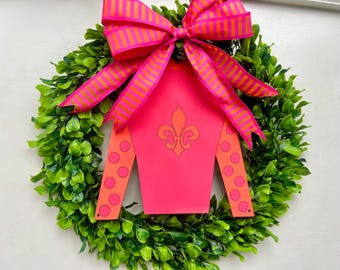 Derby Wreath: Faux Boxwood, Jockey Silk, Fabric Bow