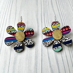 Flower Earrings Statement