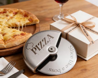 Custom Engraved Pizza Cutter Gift Set, Laser Personalized Stainless Steel Cutter with Gift Box, Pizza Party Favors, Gift For Pizza Lovers