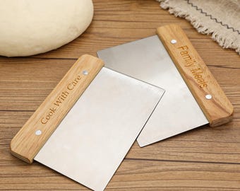 Personalized Dough Scraper, Custom Engraved Dough Cutter, Dough Pastry Chopper, Kitchen Tool, Unique Chef Gift, Gifts for Bakers