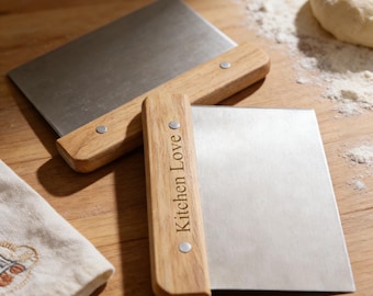 Custom Engraved Dough Scraper, Personalized Pastry & Bread Cutter, Pizza Baking Tool, Kitchen Gift for Mom, Women, Girlfriend, Birthday
