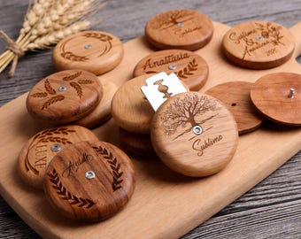 Personalized UFO Bread Lame, Custom Engraved Wooden Sourdough Scoring Tool with 5 Blades, Round Bread Lame Gift for Bakers