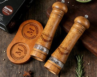 Personalized Wooden Salt and Pepper Grinder Set, Custom Engraved Pepper Mill, Adjustable Ceramic Spice Crusher, Housewarming Kitchen Gift