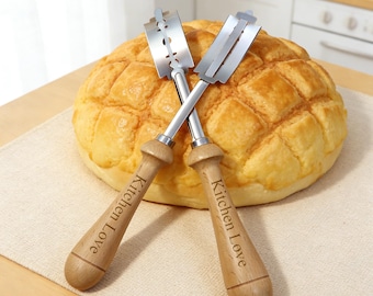 Bread Lame with Custom Text, Dough Cutter with Custom Engraved Wooden Handle, Bread Making Tools, Kitchen Accessory, Gift for Baker,
