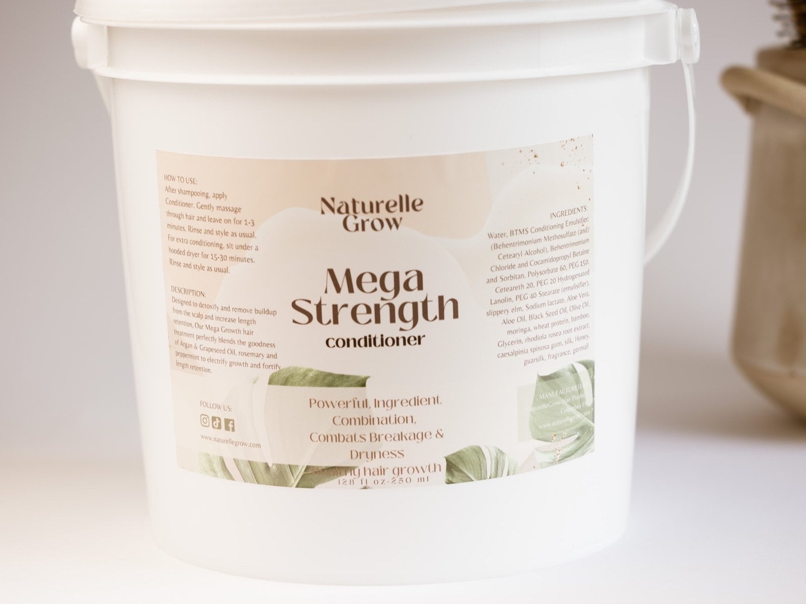 wholesale Private label Hair Care Products Gallon Mega Strength Deep conditioner for dry breaking hair NaturelleGrow