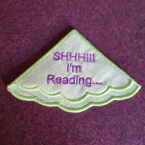 Corner Bookmark &quot;SHHH!!! I&#39;m Reading&quot; Embroidered