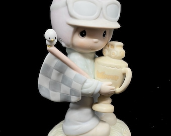 Vintage Precious Moments Special Edition Figurine “Trust in the Lord to the Finish 1984”