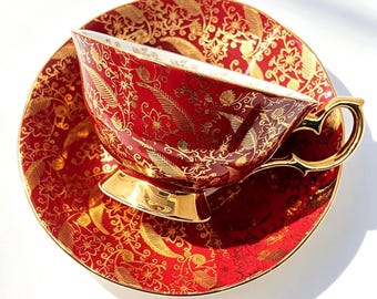 Vintage Elizabethan Burgundy Gold Teacup and Saucer