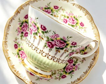 Vintage Royal Albert Green Park Series Green Interior Rose Garlands Cup Saucer Set