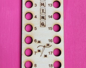 Organisateur de fil de scrabble rectangulaire au point de croix en bois gravé au laser 20 trous