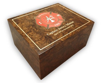 Humidor Handcrafted in the U.S - Free Engraving and Free Shipping in the U.S.  HD50