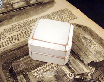 Ring Box, Antique Style White. Free Shipping and Engraving. RB-85