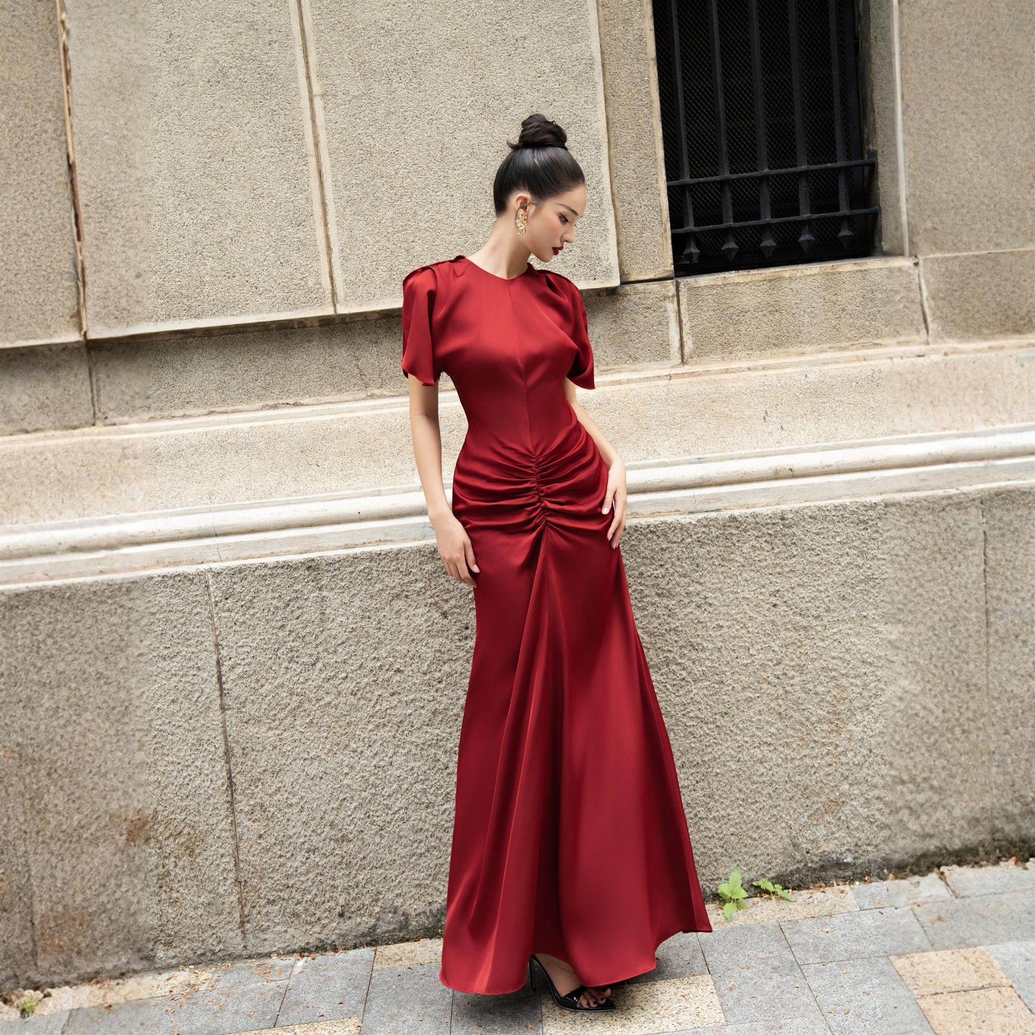 burgundy maxi dress modest Merigold long dress main image 0