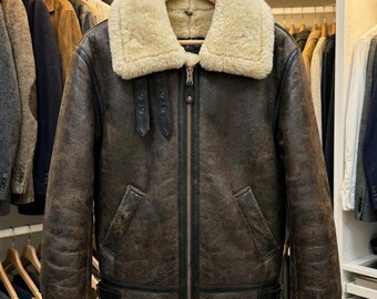 Premiumkwaliteit Leon Kennedy RE4 geïnspireerde leren herenjassen bruin cosplayjack.