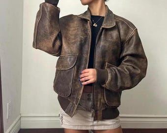Vintage verweerd bruin leren bomberjack jaren 90 oversized vliegeniersjas retro grunge unisex vluchtjack handgemaakte vintage jas cadeau